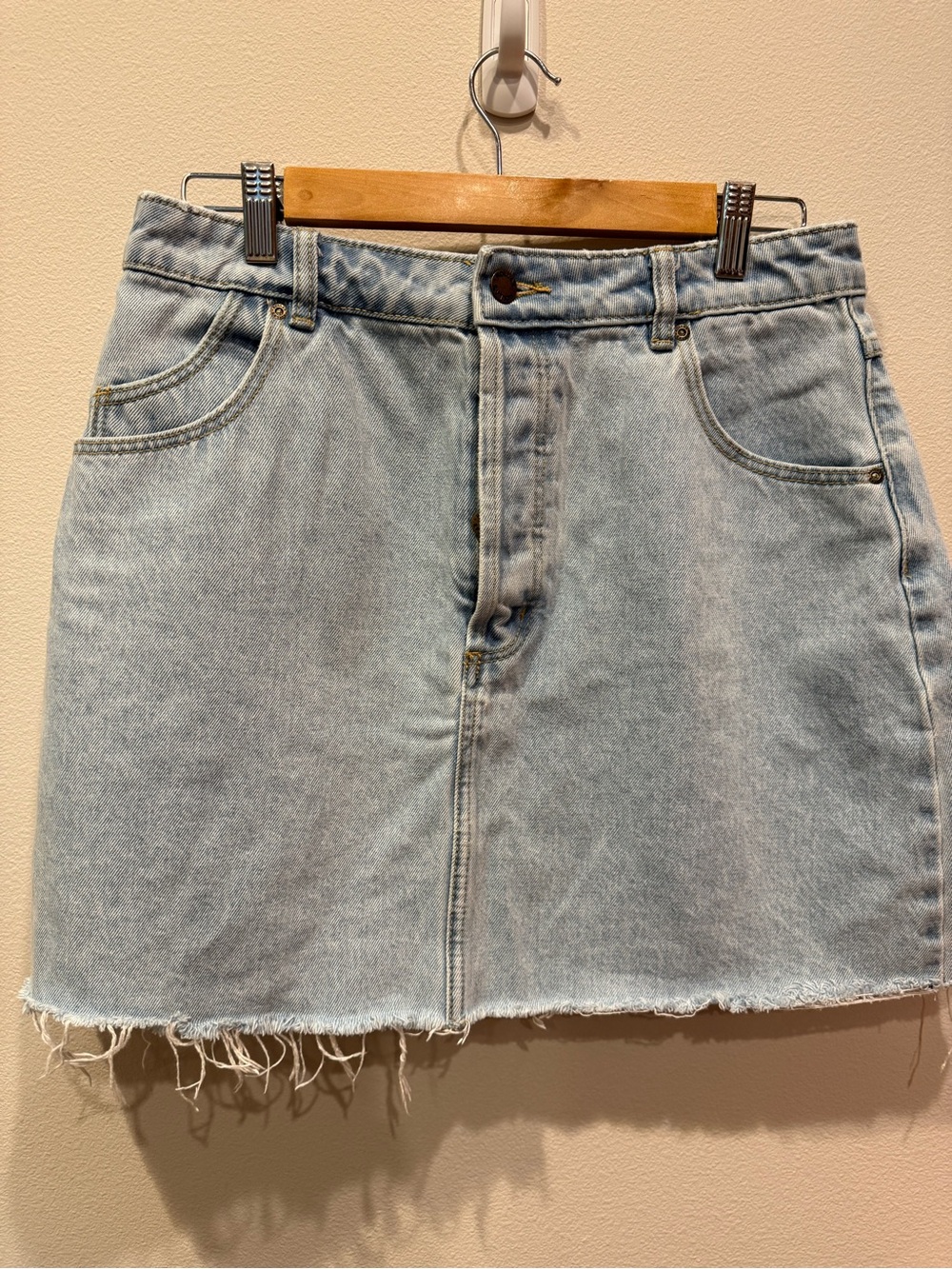 ROLLA'S 90’s Relaxed Denim Mini Skirt with Frayed Hem High Rise